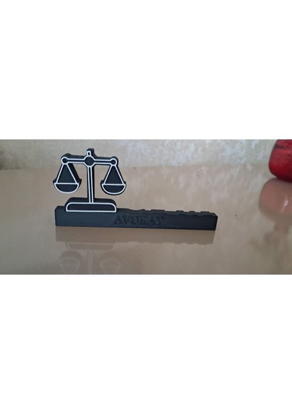 ALMİLA 3D MASAÜSTÜ SİYAH-BEYAZ Avukatlara Özel Kişiselleştirilebilir İsimlik