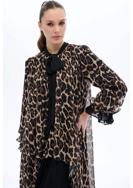Yakası Fularlı Pileli Elbise Camel