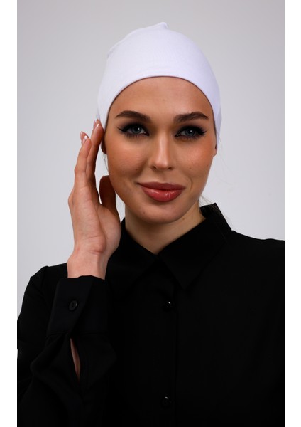 Dikişsiz Beyaz Penye Bone Kadın Tesettür Bağlamalı