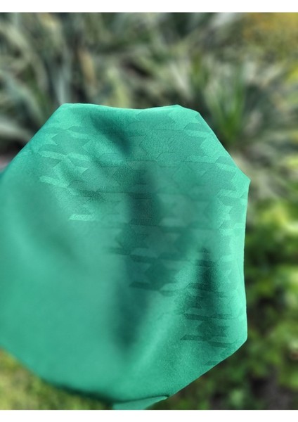 Kadın Tesettür Ipeksi Jakar Kazayağı Desen Şal K. Benetton indirimleri
