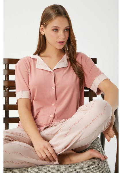 Kadın Ivy Yumuşak Doku Pudra Dal Desen Ön Düğmeli Kısa Kollu Pijama Takımı