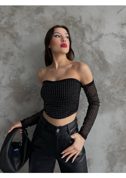 Taşlı Madonna Yaka Bluz fiyatları