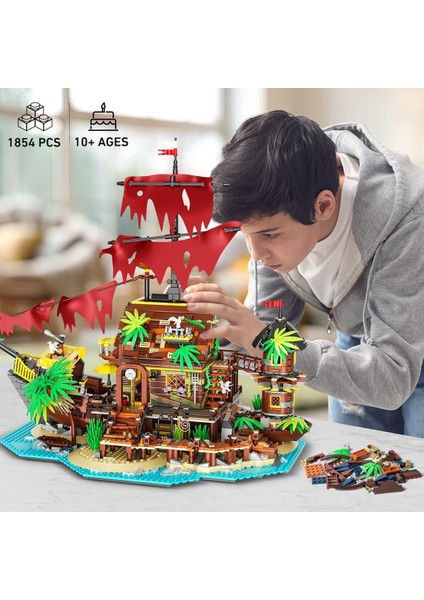 Korsan Gemisi Enkazı Evi Mini Yapım Seti Led'li, 1854 Parça, 2'si 1 Arada Gemi Modeli