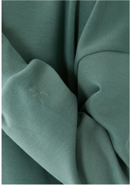 Şık ve Rahat Yarım Fermuarlı Kadın Kazak fırsatları