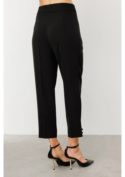 Paçası Düğme Detaylı Cepsiz Pantolon Siyah 04044 modelleri