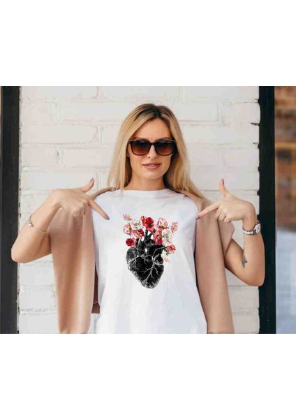 Kalp Çiçek Baskılı Özel Tasarım Oversize Tshirt
