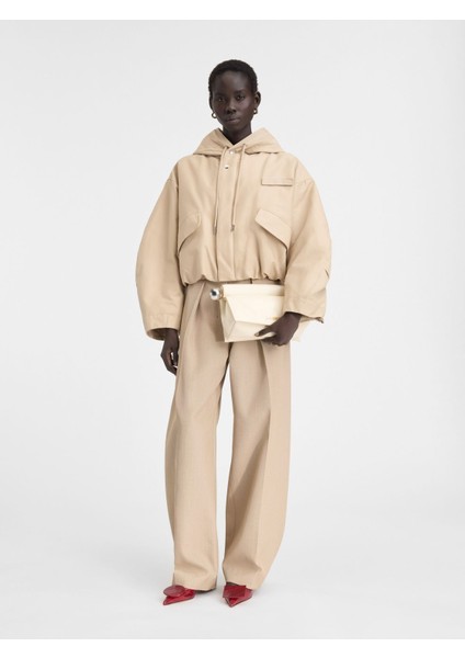 Su Geçirmez Kadın Cropped Parka Konfor ve Şıklık Bir Arada