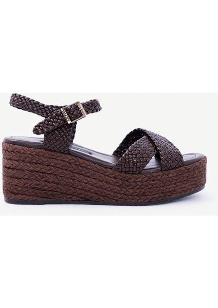 Örgü Detaylı Yüksek Taban Sandalet