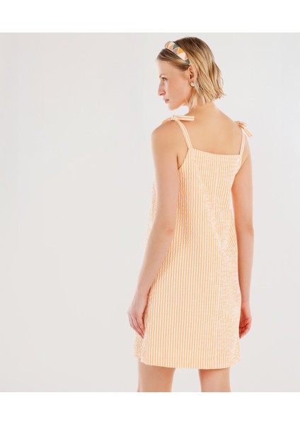 Askılı Nakış Detaylı Kısa Boylu Elbise modelleri