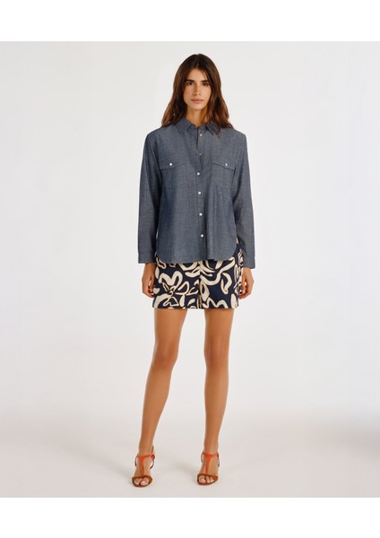 Yırtmaç Detaylı Uzun Kollu Denim Gömlek