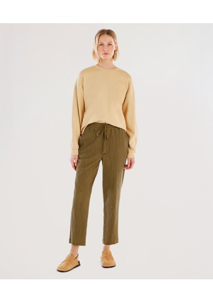 Dikiş ve Yırtmaç Detaylı Bisiklet Yaka Sweatshirt