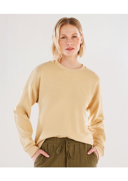 Dikiş ve Yırtmaç Detaylı Bisiklet Yaka Sweatshirt
