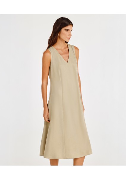 V Yaka Panel Kesikli Elbise fiyatları