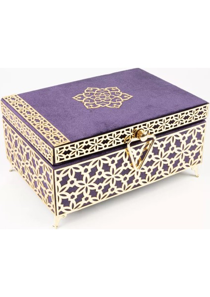 Desenli Kutu Çeyizlik, Şal + Seccade + Tesbih + Kuran Hediye Seti (Orta B. Kadife, Mor, Elif-Vav) fiyatları