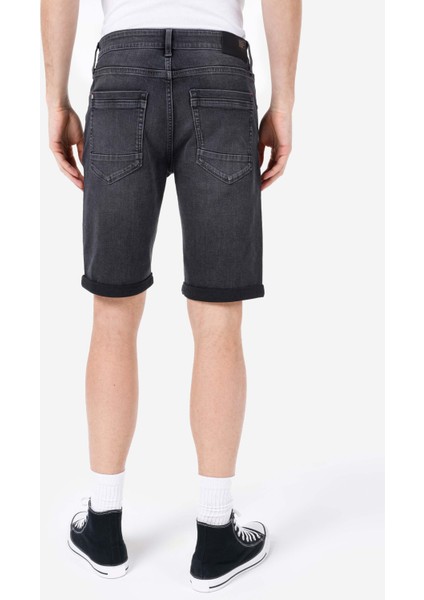 Straight Fit Düşük Bel Erkek Siyah Jean Şort fiyatları
