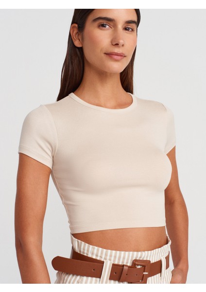 31104 Modal Crop Top-Bej modelleri