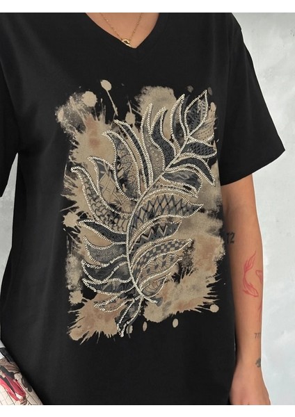 Büyük Beden Yaprak Baskı ve Pullu Tişört