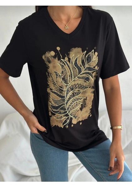 Büyük Beden Yaprak Baskı ve Pullu Tişört fırsatları