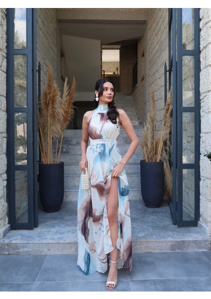 Desenli Halter Yaka Yırtmaçlı Elbise