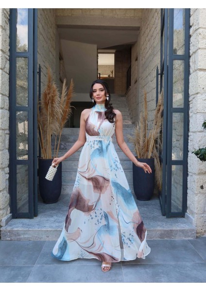 Desenli Halter Yaka Yırtmaçlı Elbise