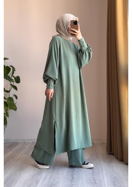 Manşet Detaylı Pantolonlu Takım- Çağla