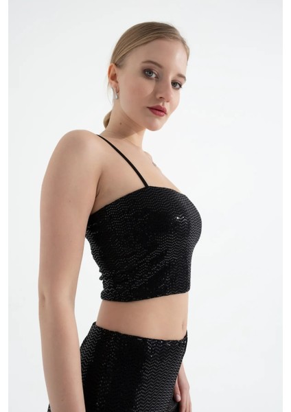 Siyah Parlak Pullu Askılı Polyester Kumaş Crop