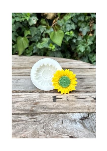 Menashop Metrashop Concept Ayçiçeği Tekli Mum Kalıbı (Silikon) (1 Adet)
