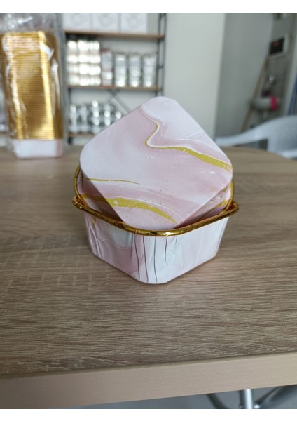 Gold Muffin Kapsül Fırınlabilir Kek Kapsülü Kare 50ADET