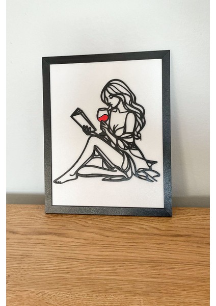 Modern Siyah Çerçeveli Ahşap Kitap Okuyan Kadın Tablosu | 3D Katmanlı Tasarım 25X20 cm