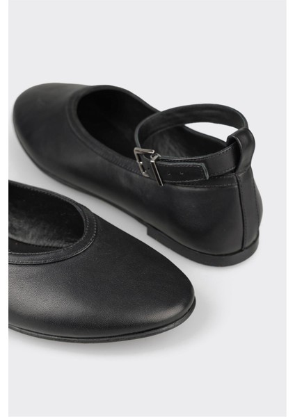 Siyah Deri Kadın Günlük Ayakkabı indirimleri