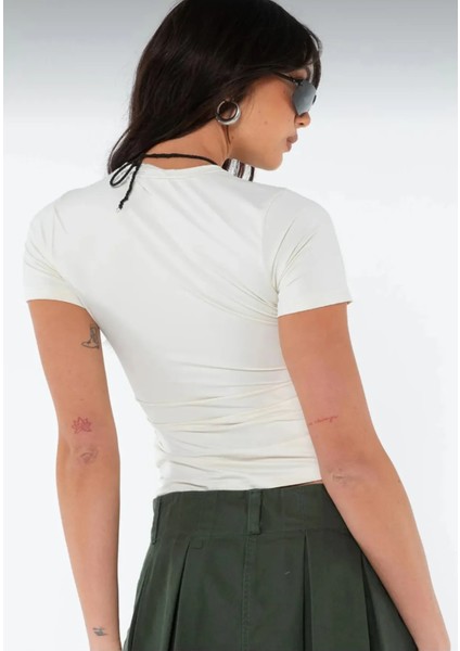 Bisiklet Yaka Basic Kısa Kollu Esnek Body Full Likralı Tam Kalıp T Shirt indirimleri
