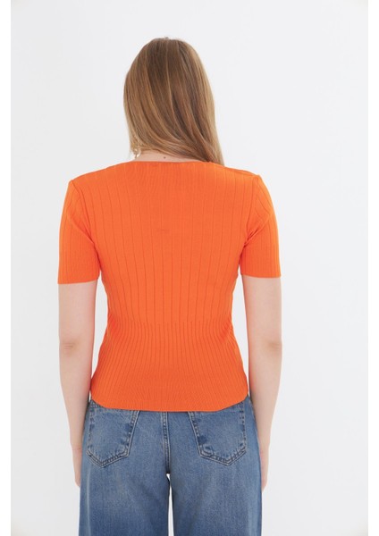 V Yaka Kısa Kol Body fiyatları