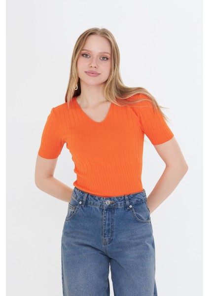 V Yaka Kısa Kol Body fırsatları