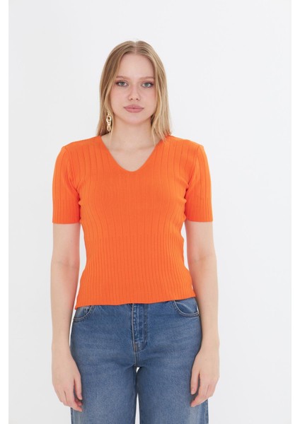 V Yaka Kısa Kol Body indirimleri