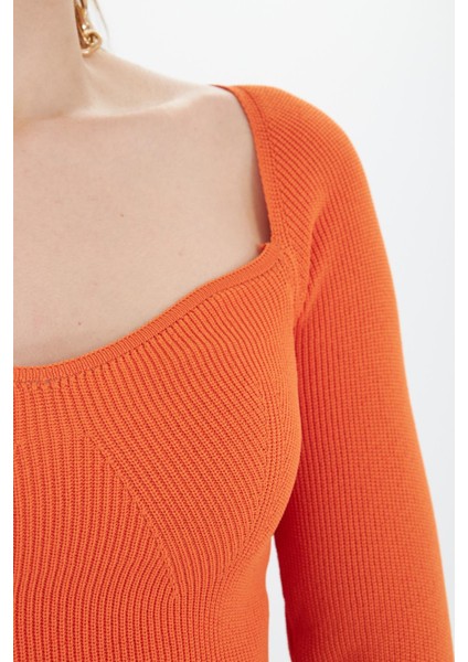 Geniş Yaka Uzun Kol Triko fiyatları