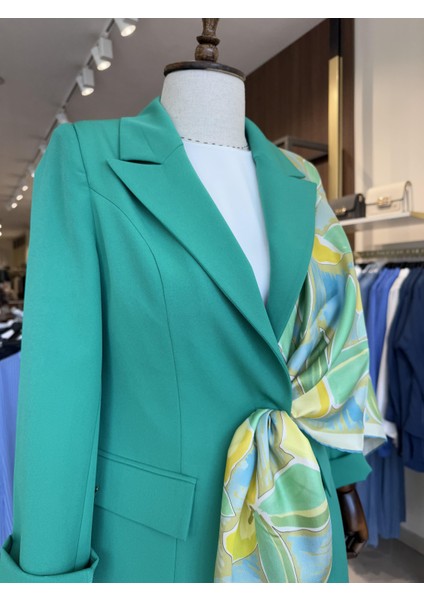 Kruvaze Yaka Tek Düğmeli Yeşil Blazer Ceket 0070