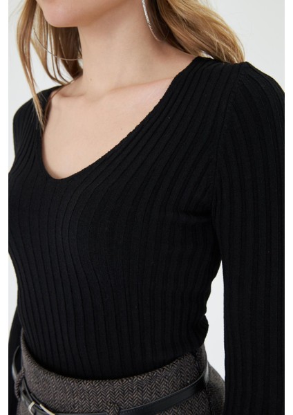 V Yaka Triko fırsatları