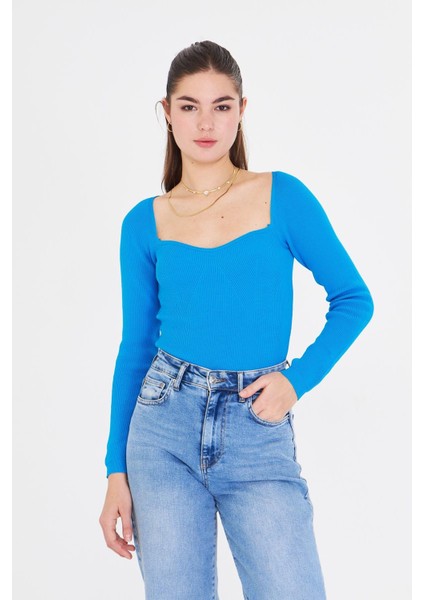 Geniş Yaka Uzun Kol Triko indirimleri