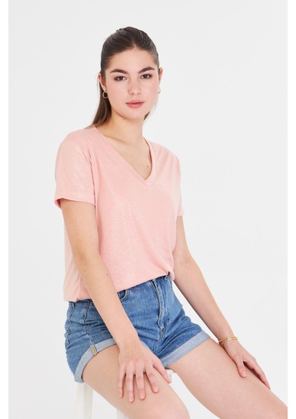 V Yaka Simli T-Shirt