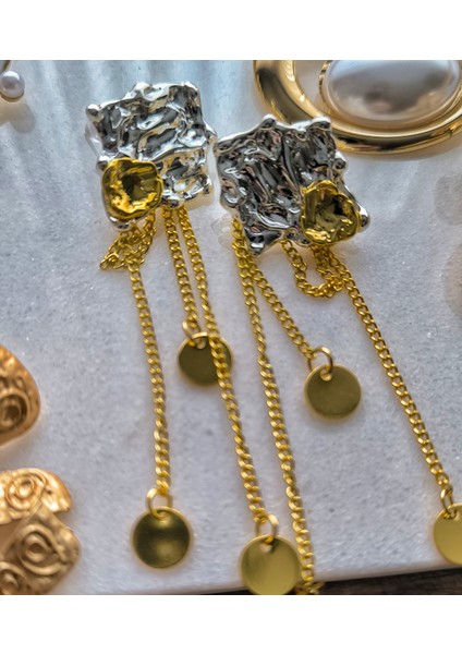 Gümüş Plaka Model Sallantılı Küpe