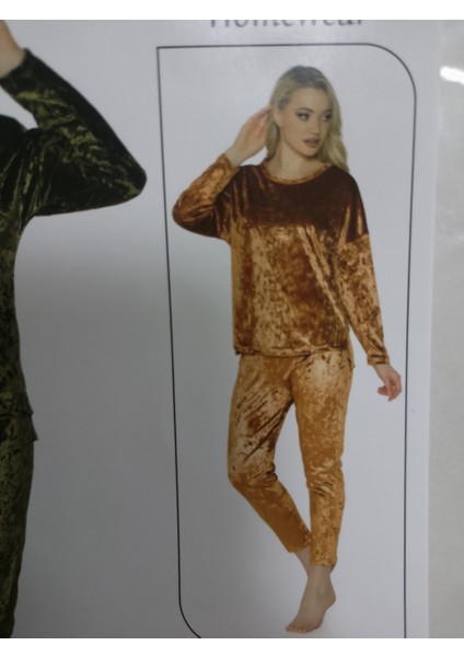 Kadın Uzun Kollu Kadife Pijama Takımı