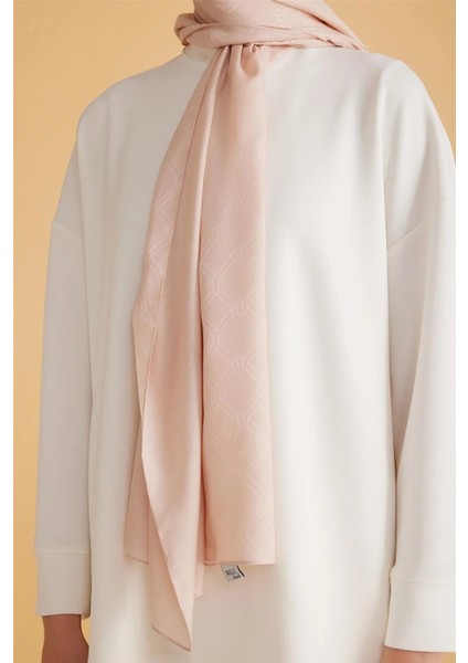 73 Belli Fresh Monogram Şal 2 modelleri