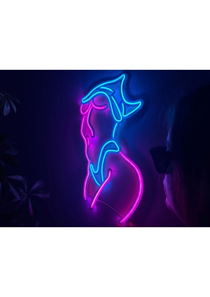 Femme Fatale Neon Metal Duvar Dekor Yazı Temalı Neon modelleri