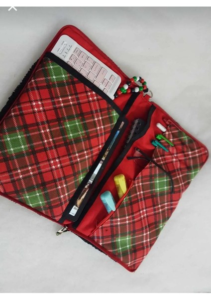 Tablet /ebook Çantası -Kılıfı Peluş Siyah Kırmızı fiyatları