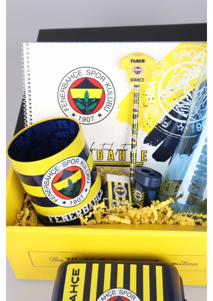 Dekomus Gıft Box Özel Kutulu Fenerbahçe Beslenme Kabı ve 700 ml Trıtan Matara Ile Kırtasiye Seti