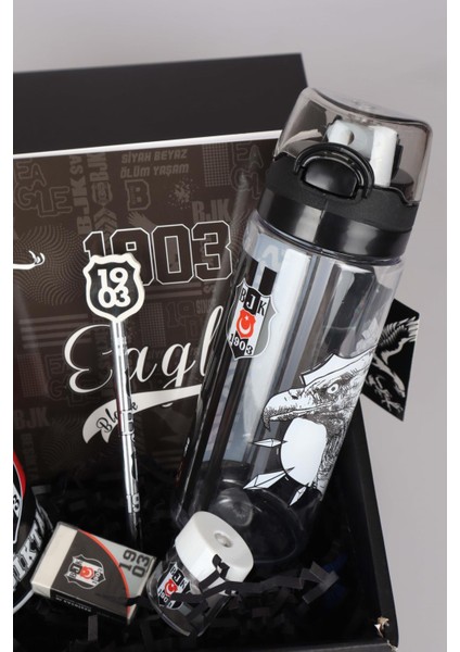 Dekomus Gıft Box Özel Kutulu Beşiktaş Beslenme Kabı ve 500 ml Trıtan Matara Ile Kırtasiye Seti fırsatları