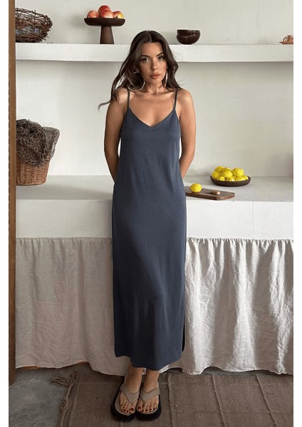 Kadın Helena Siyah Asansör Askılı Çift Yırtmaçlı Elbise fırsatları