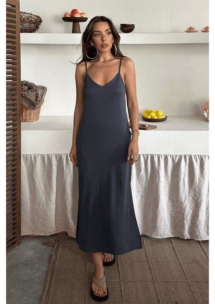 Kadın Helena Siyah Asansör Askılı Çift Yırtmaçlı Elbise indirimleri