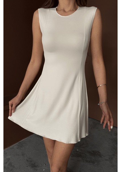 Kadın Stella Buzi Dikiş Detaylı Mini Yazlık Elbise