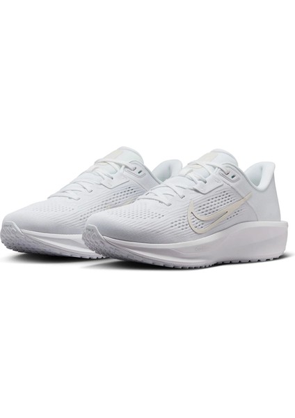 Wmns Quest 6 Beyaz Kadın Koşu Ayakkabısı - FD6034-106